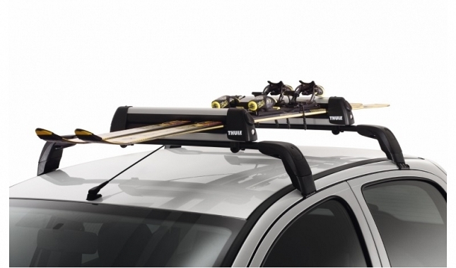 Imagen ¿Sabes cómo llevar los esquíes en el coche?